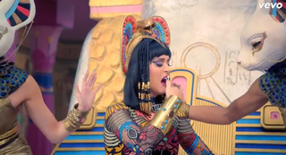 Illustration for article titled Katy Perry's Wackadoo 'Dark Horse' Video Must Be Seen to Be Believed